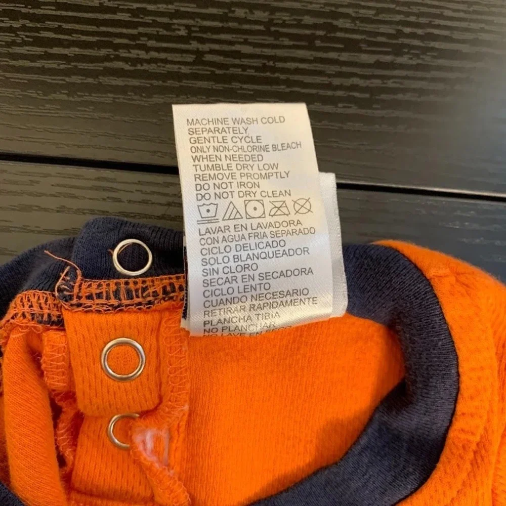 NFL Chicago Bears One-Piece Bodysuit Lot of 2 Infant Baby‎ 0-3M